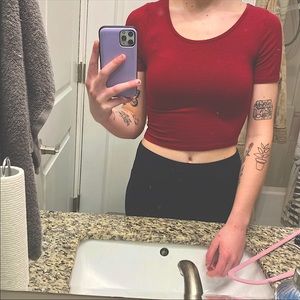 Cropped Red Fitted Tee